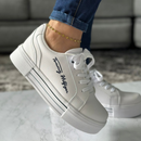 Dúo Tommy Firma: La Esencia de lo Chic y Confortable - QuieroMás Magazine