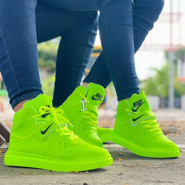 BOTA NIKE - QuieroMás Magazine