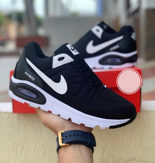 Nike Comando Negro Blanco - QuieroMás Magazine