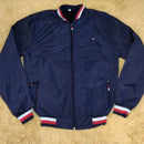 Chaqueta Tommy Azul - QuieroMás Magazine