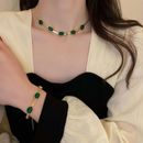 Set Collar Pendientes y Pulseras Esmeralda - QuieroMás Magazine